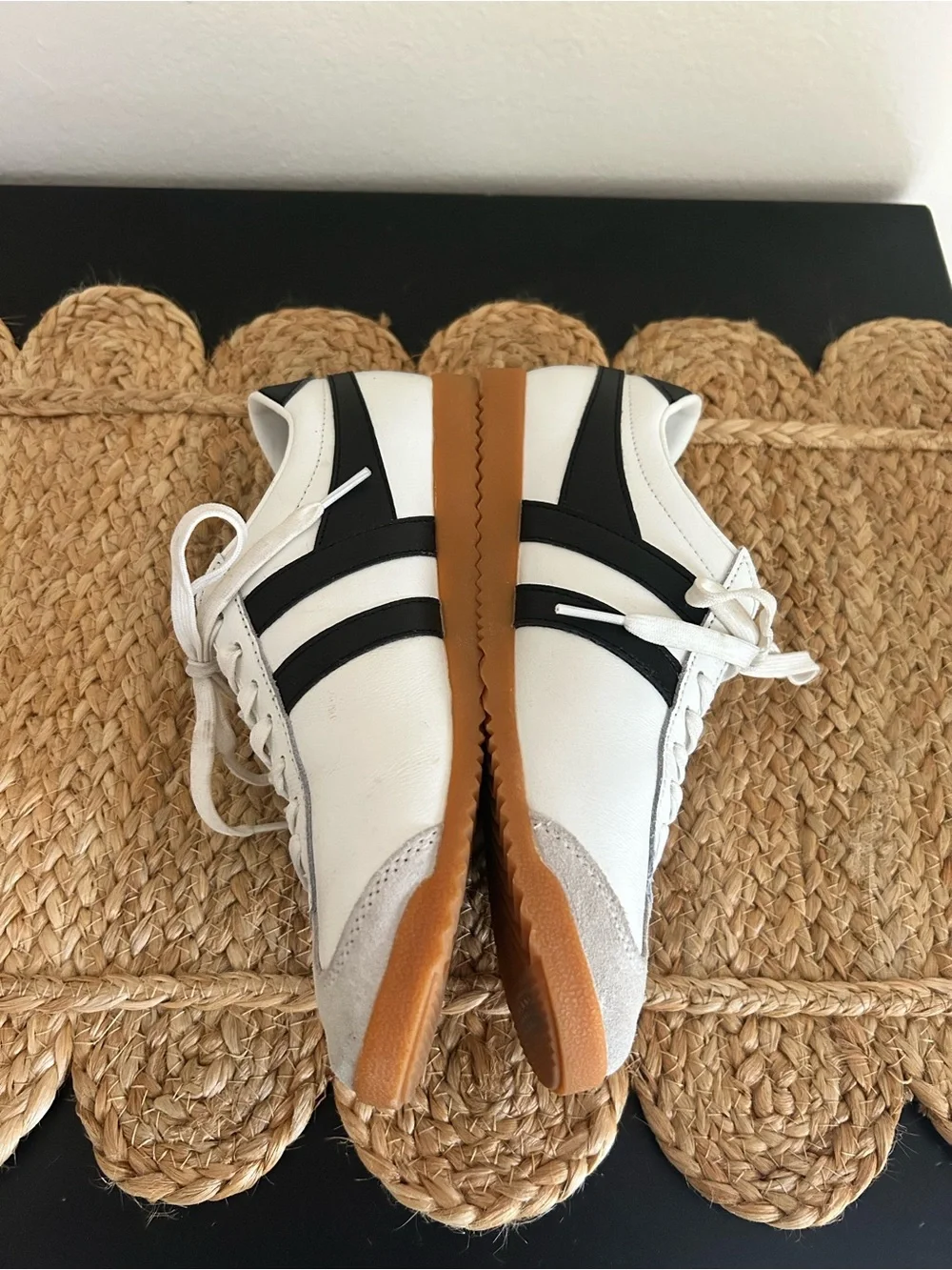 Gola Classics Bullet Leather Sneakers White Black Gum Women’s 7.5 old money #49
